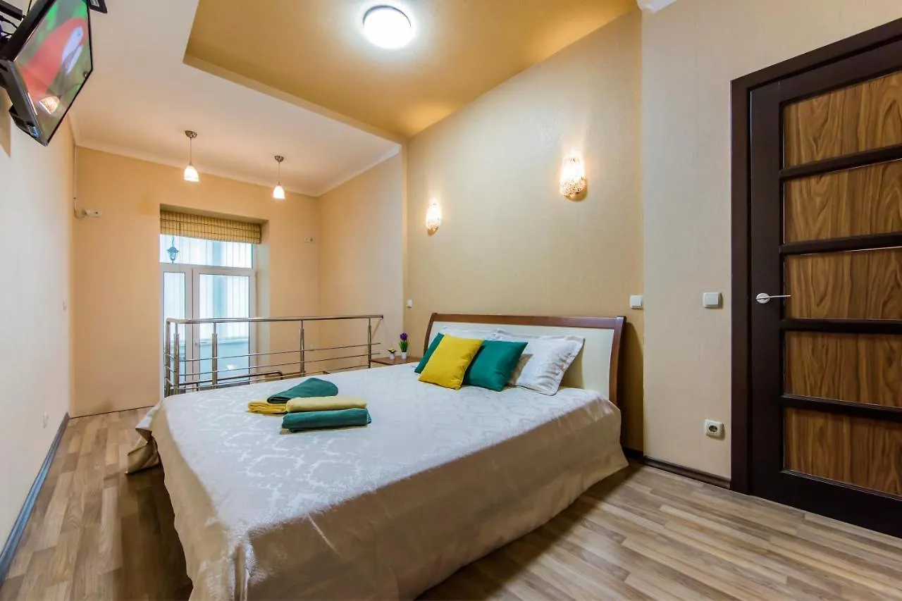 2К Квартира Біля Оперного Театру, Метро Золоті Ворота Kyiv Apartment